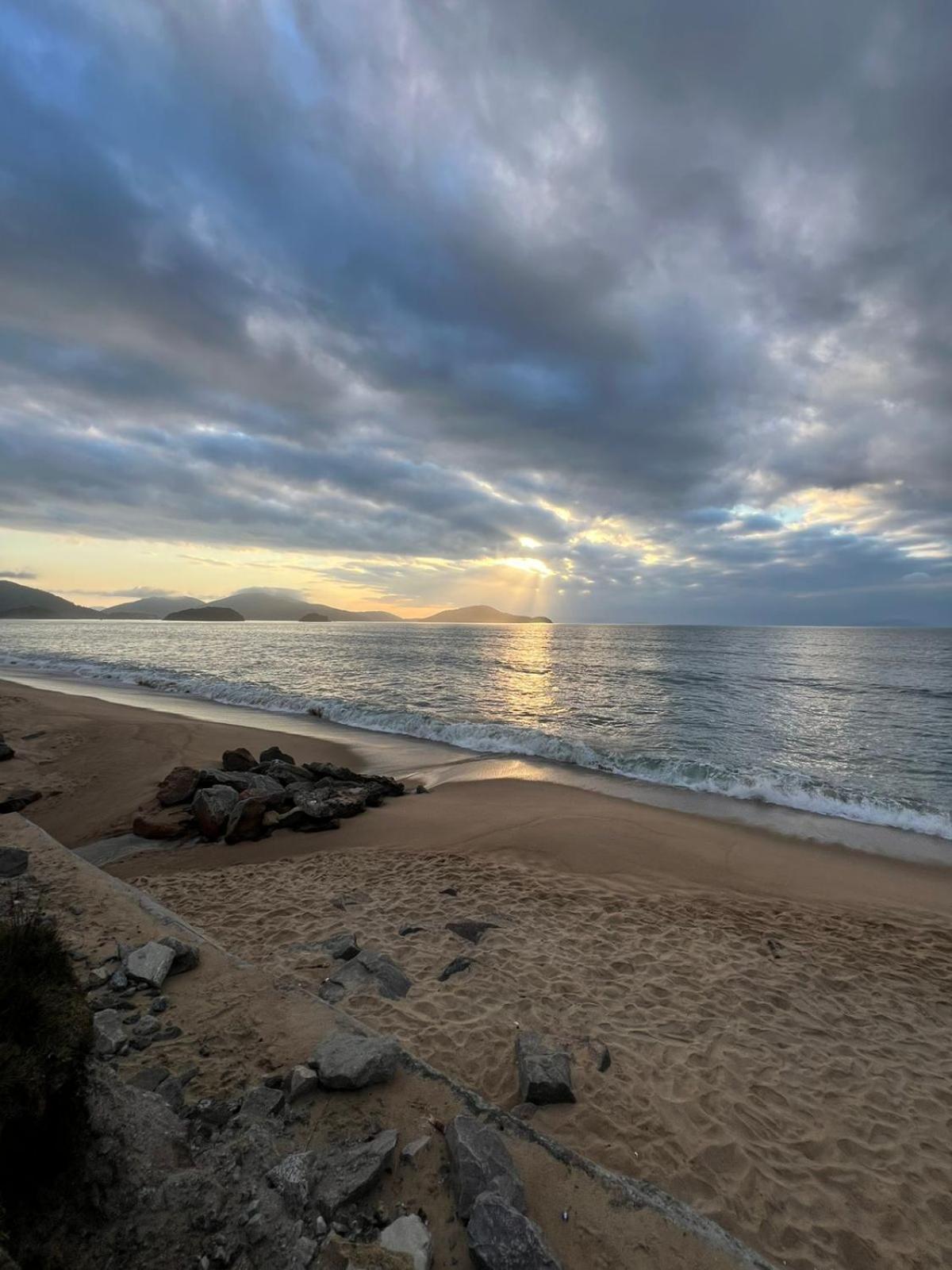 Paraiso Do Alexandre Para 15 Hospedes كاراغواتاتوبا المظهر الخارجي الصورة